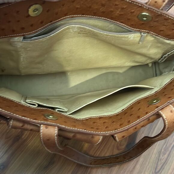 Gorgeous vintage ostrich handbag made in Italy - Picture 7 of 9